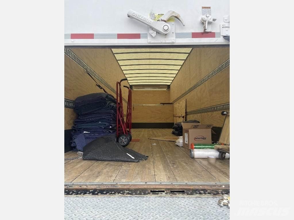 Ford F750 Dobozos teherautók