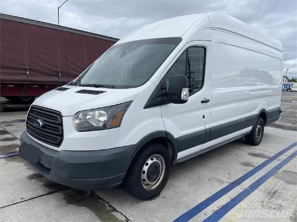 Ford TRANSIT Transporterek