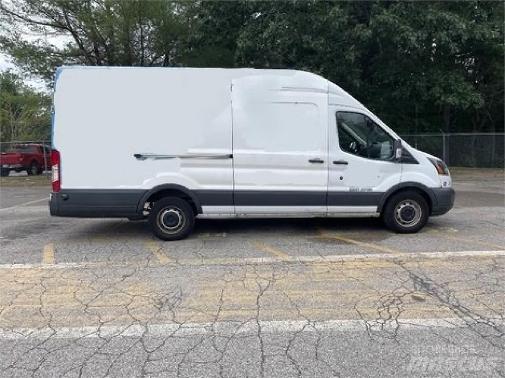 Ford TRANSIT Transporterek