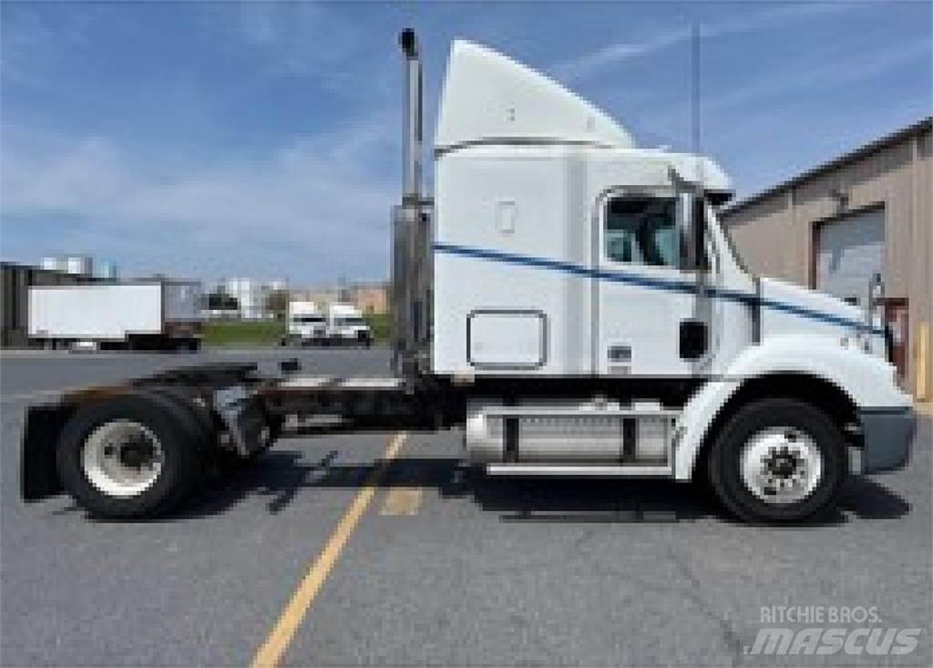 Freightliner CL112G Nyergesvontatók