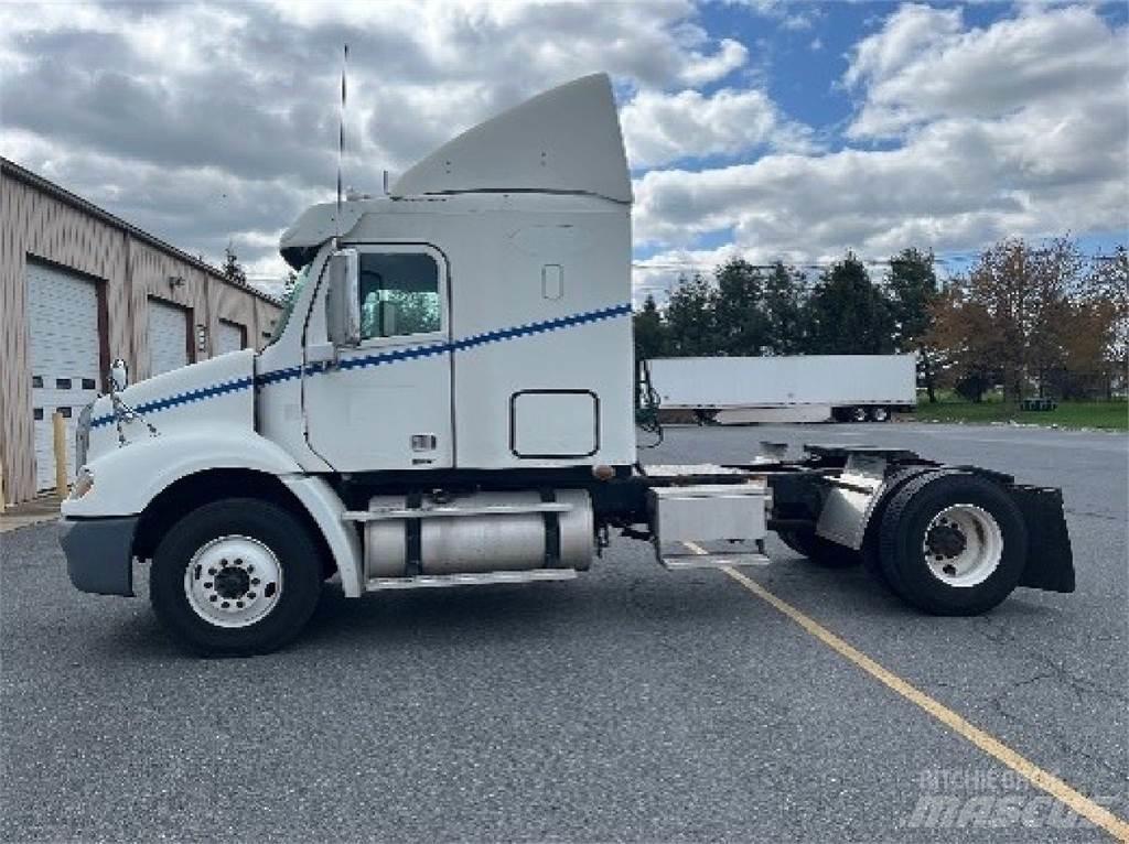 Freightliner CL112G Nyergesvontatók