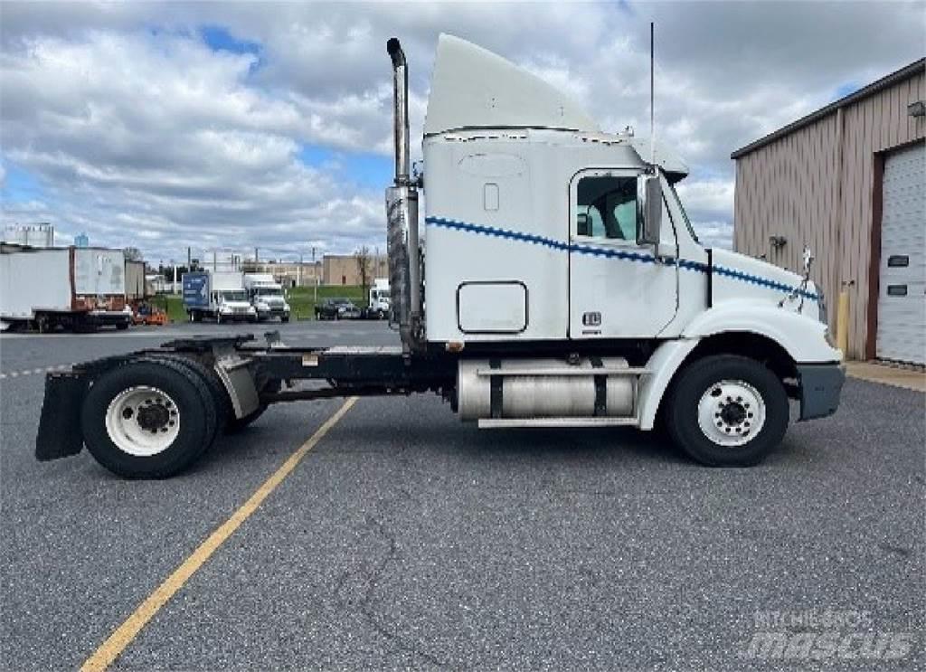Freightliner CL112G Nyergesvontatók