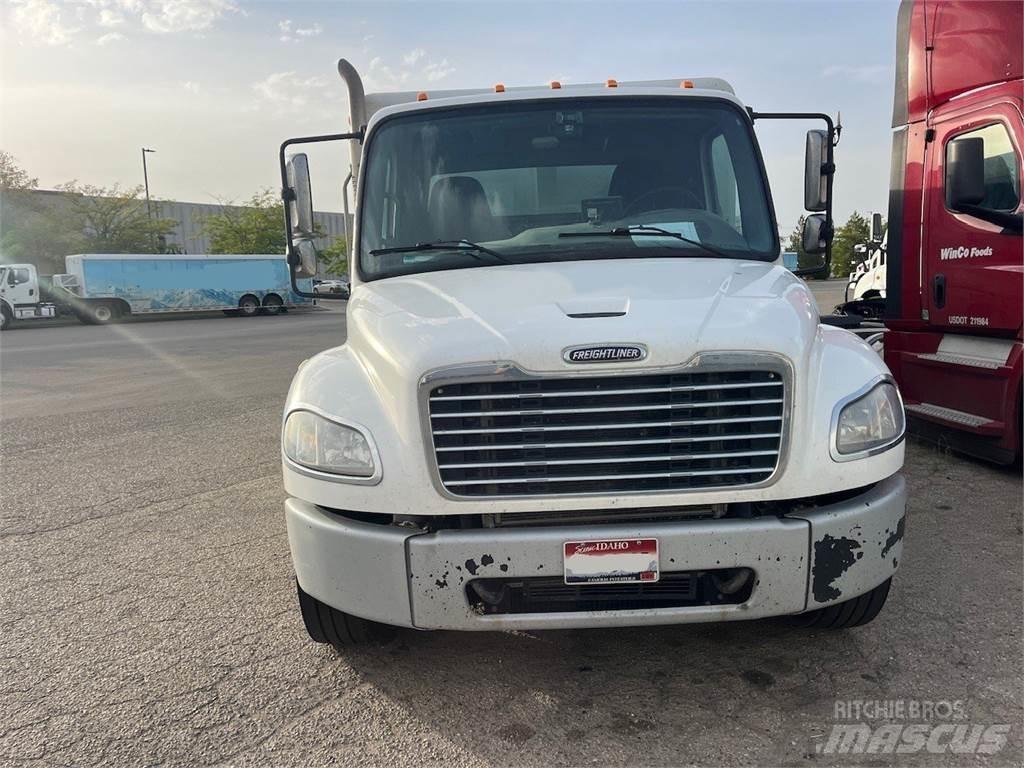 Freightliner M2 Italszállító tehergépkocsik