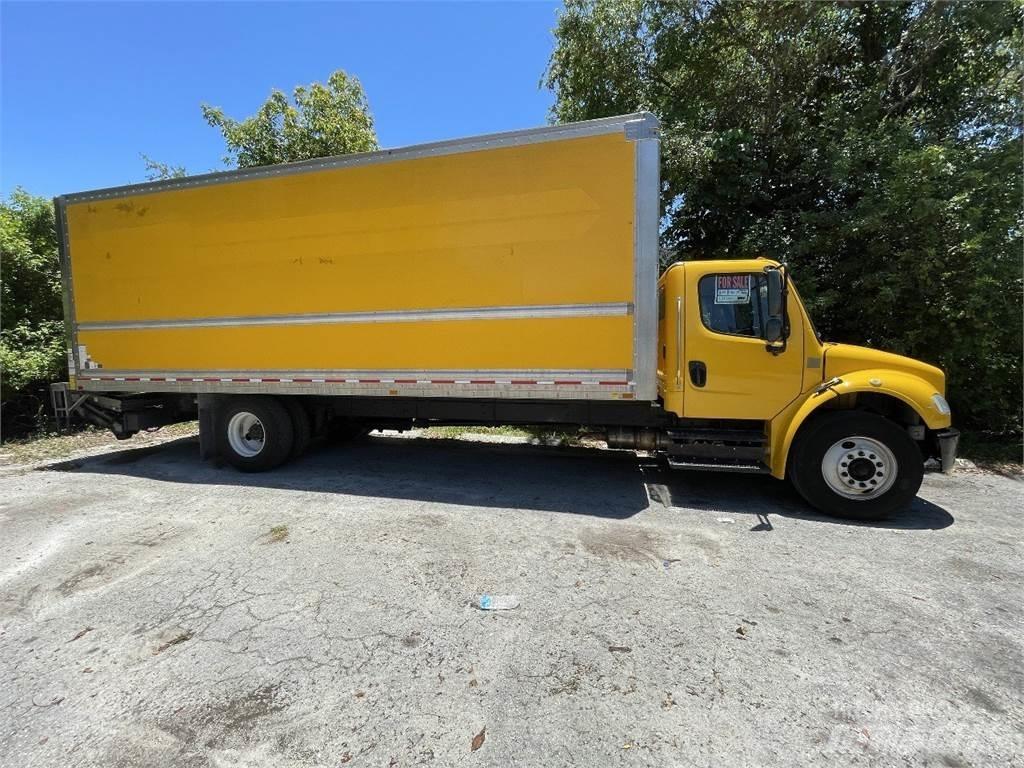 Freightliner M2 106 Dobozos teherautók