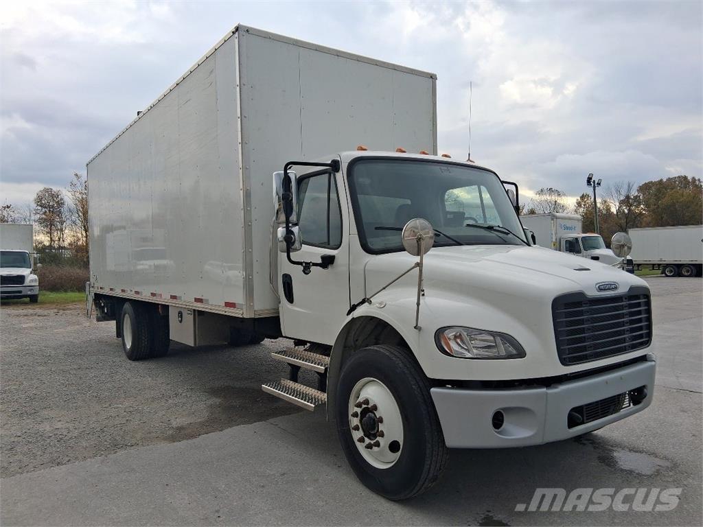 Freightliner M2-106 Dobozos teherautók