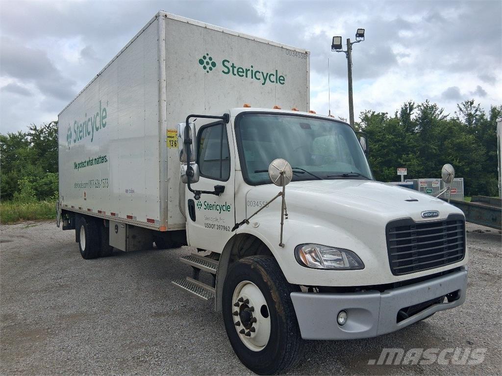 Freightliner M2-106 Dobozos teherautók