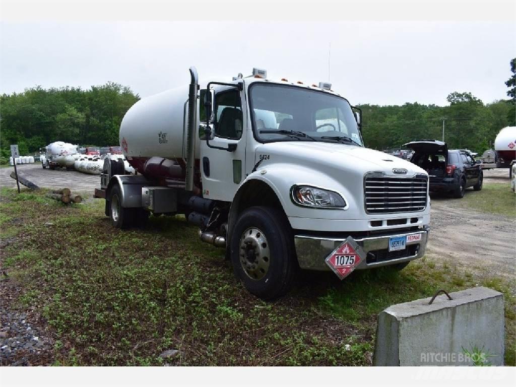 Freightliner M2-106 Egyéb