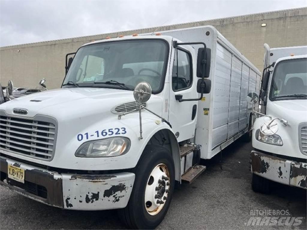 Freightliner M2106 Italszállító tehergépkocsik