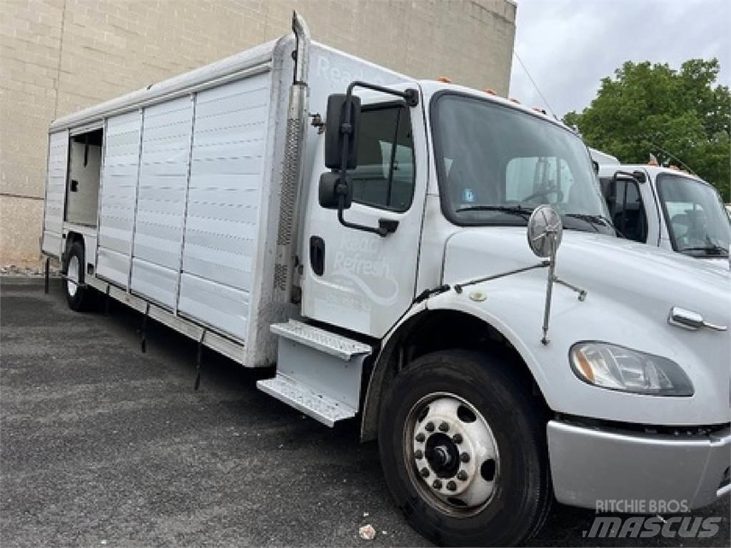 Freightliner M2106 Italszállító tehergépkocsik