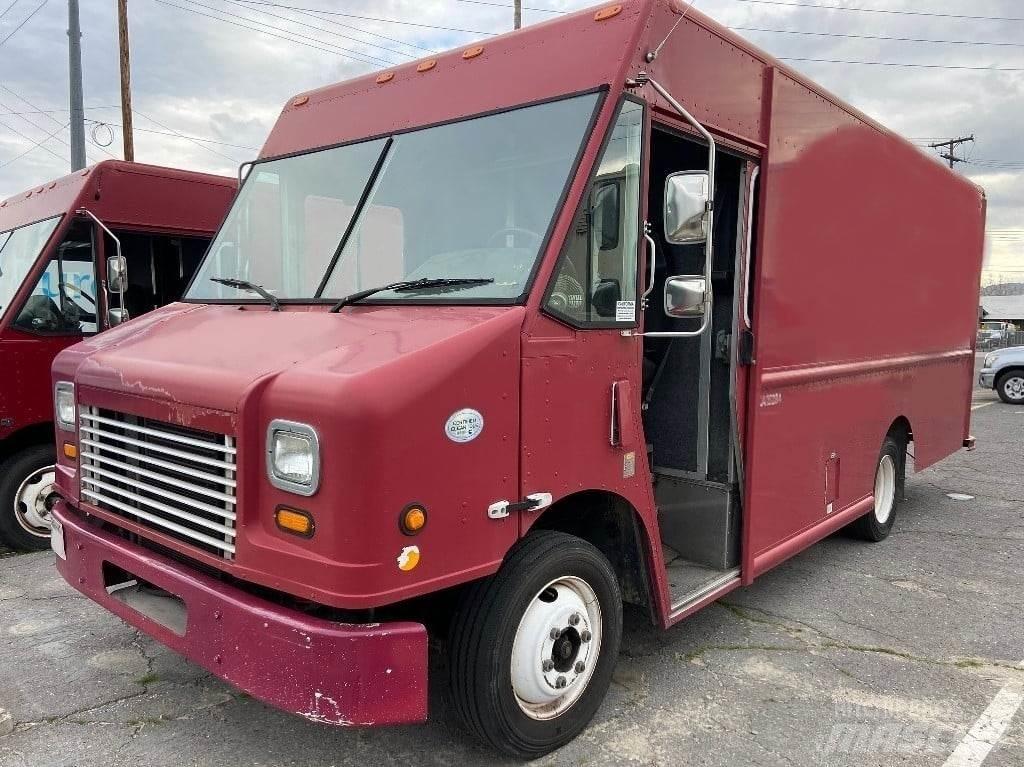 Freightliner MT45 Dobozos