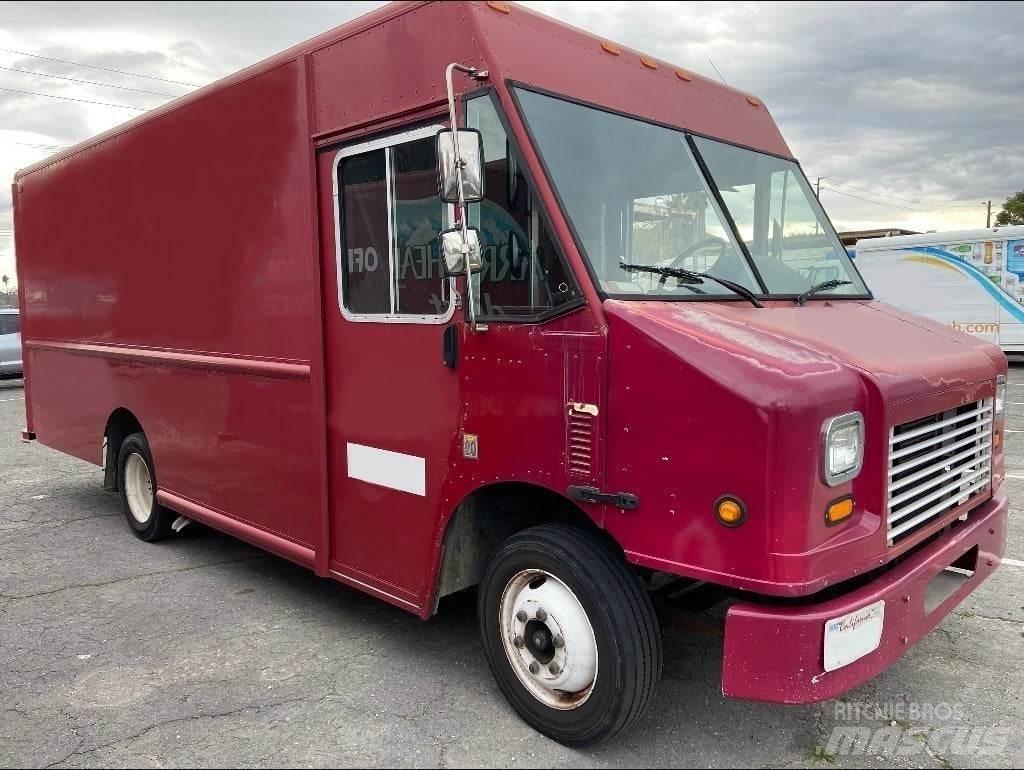 Freightliner MT45 Dobozos