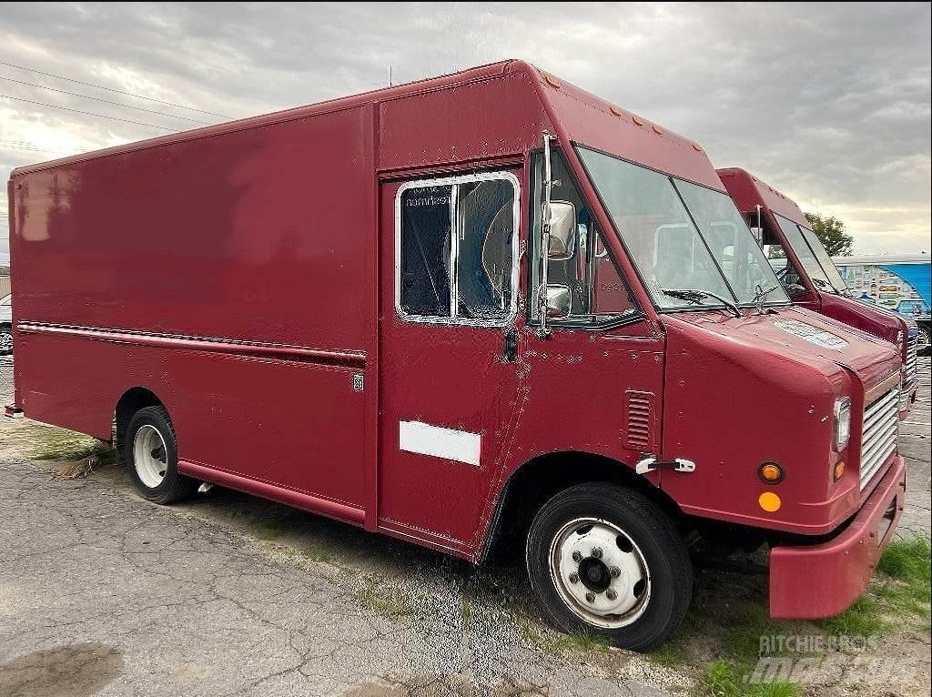 Freightliner MT45 Dobozos