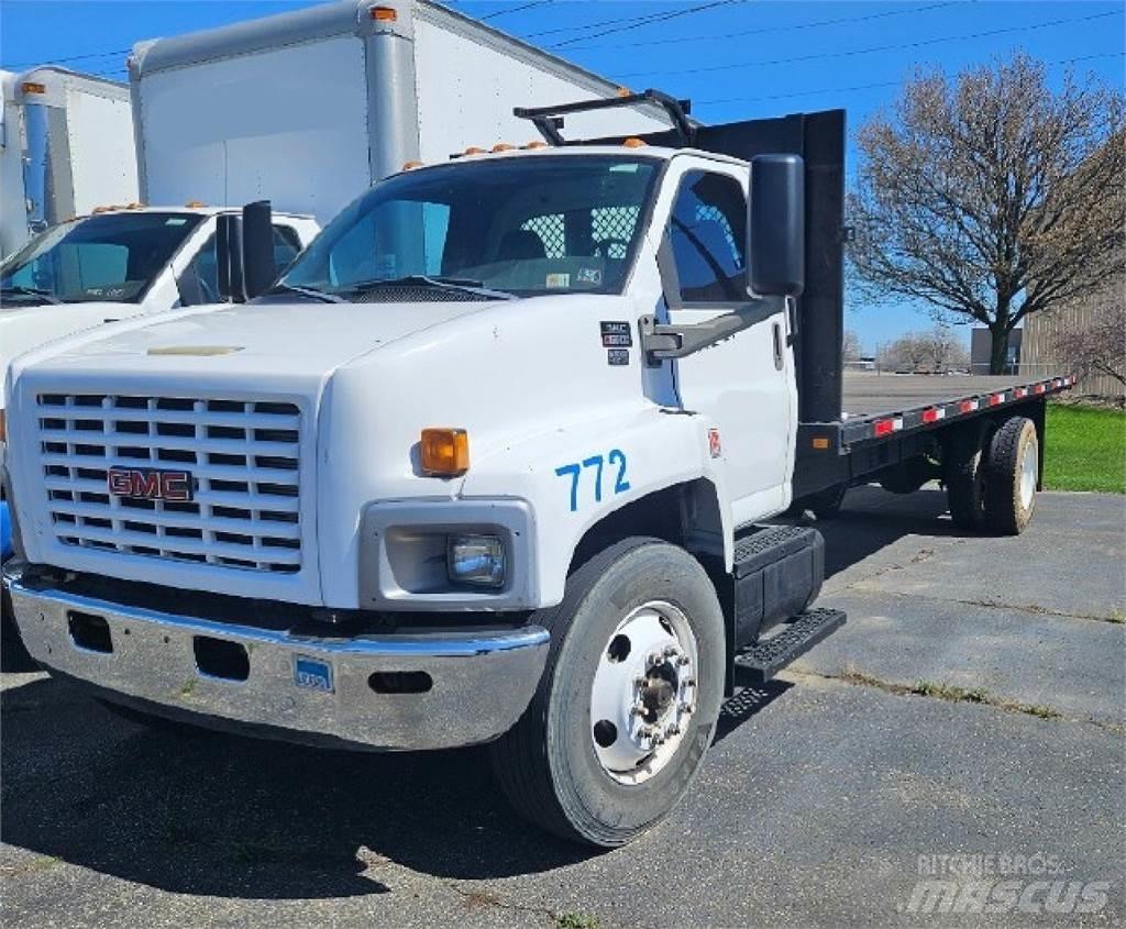 GMC C6500 Platós / Ponyvás teherautók