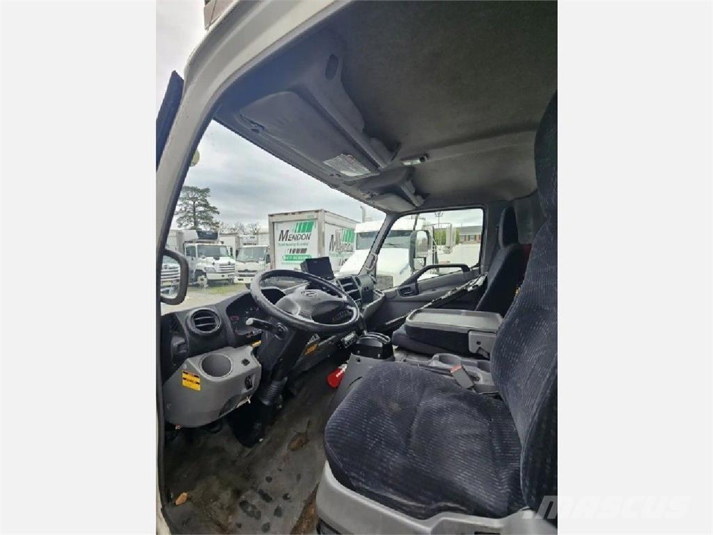 Hino 195 Hűtős