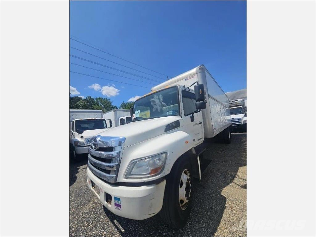 Hino 268 Dobozos teherautók