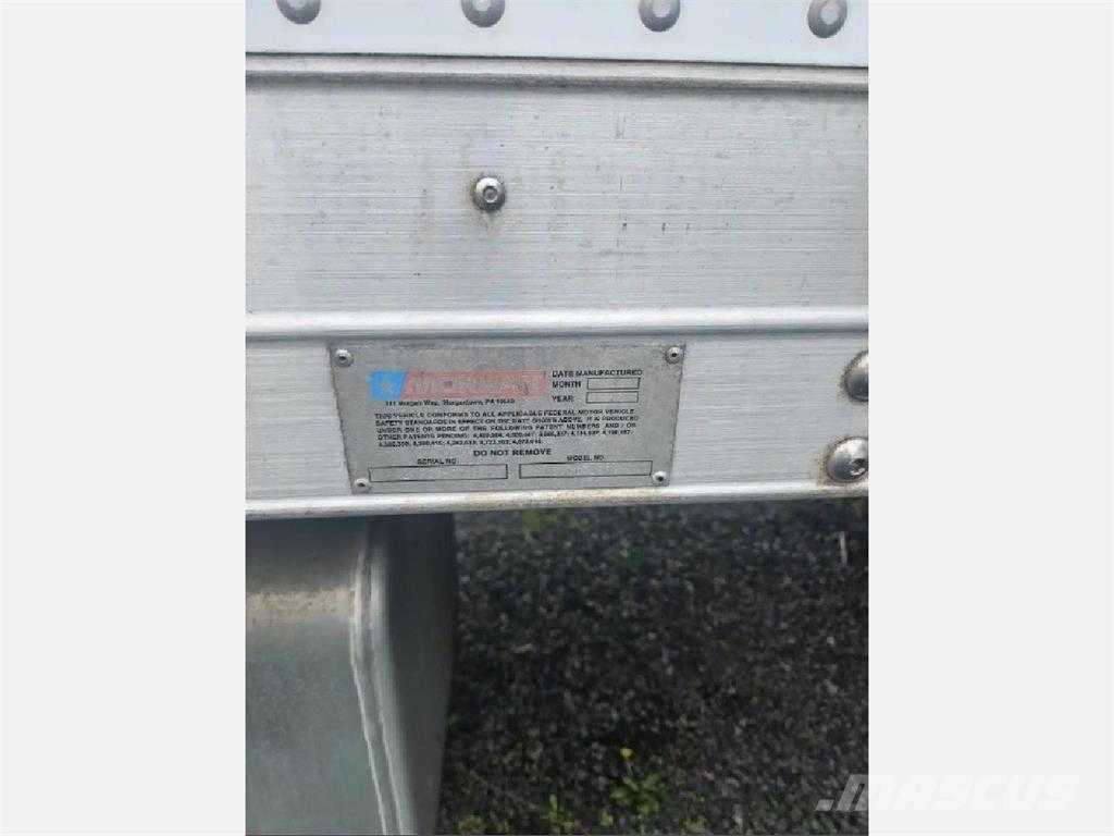 Hino 338 Dobozos teherautók