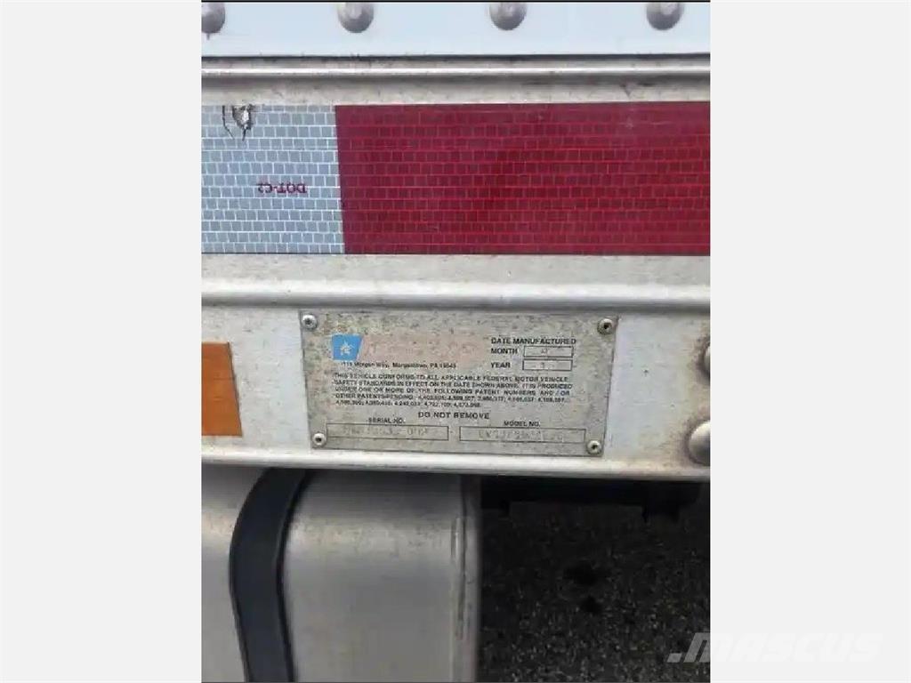 Hino 338 Dobozos teherautók