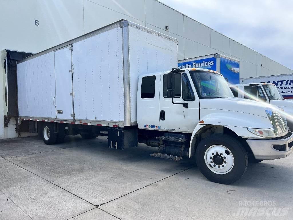International 4300 Dobozos teherautók