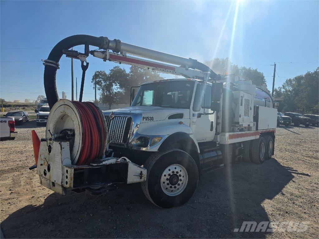 International 4400 Egyéb