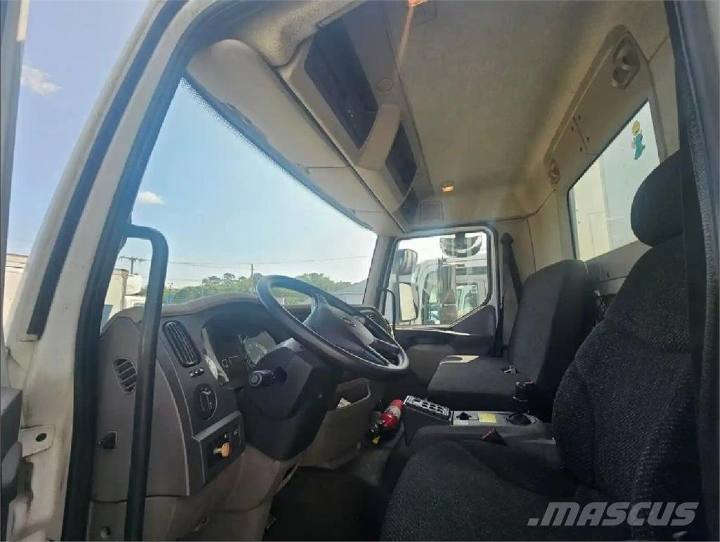 Kenworth K370 Dobozos teherautók