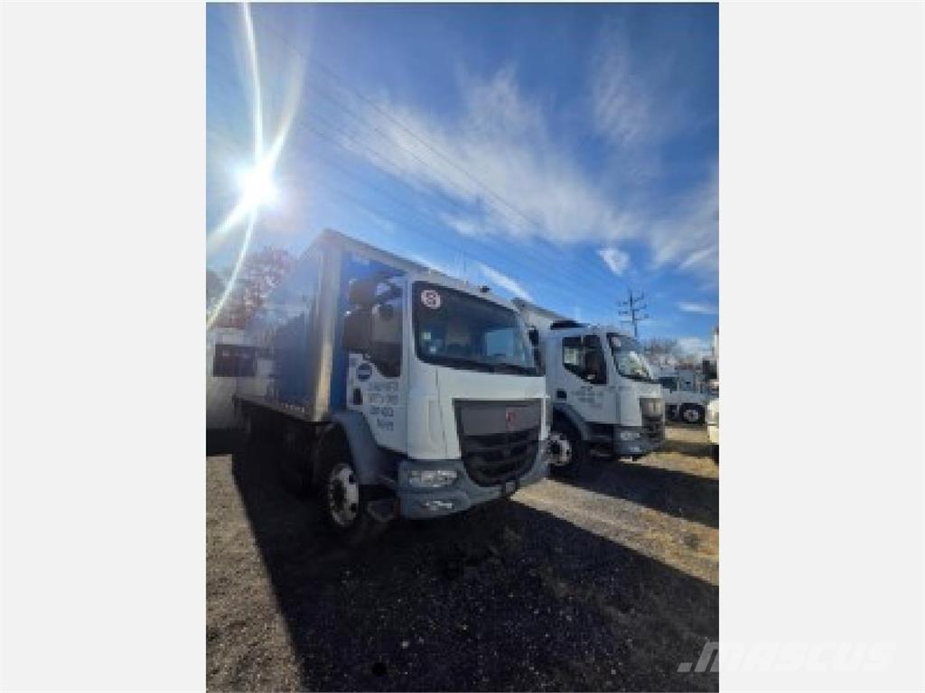 Kenworth K370 Dobozos teherautók