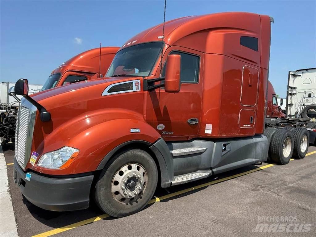 Kenworth T680 Nyergesvontatók