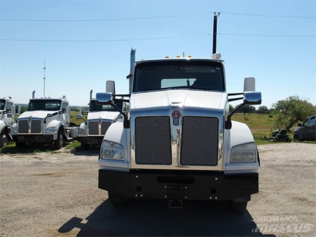 Kenworth T880 Nyergesvontatók