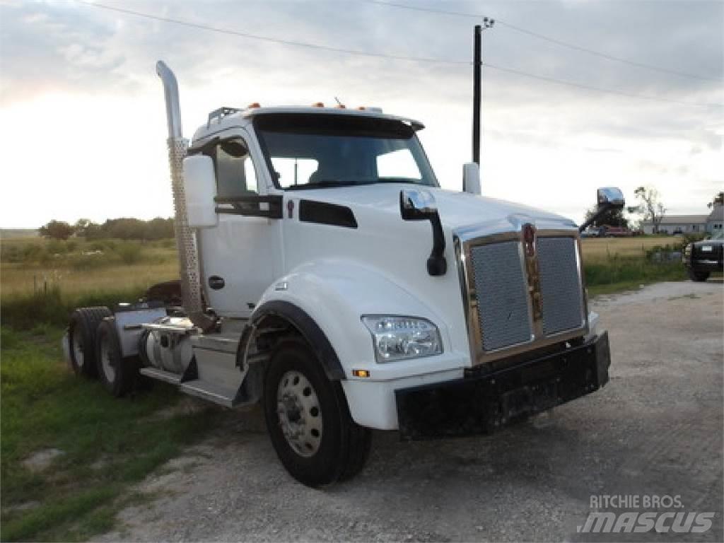 Kenworth T880 Nyergesvontatók