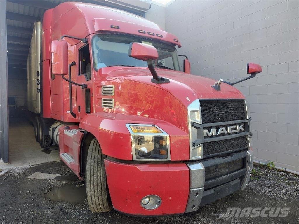 Mack Anthem 64T Nyergesvontatók