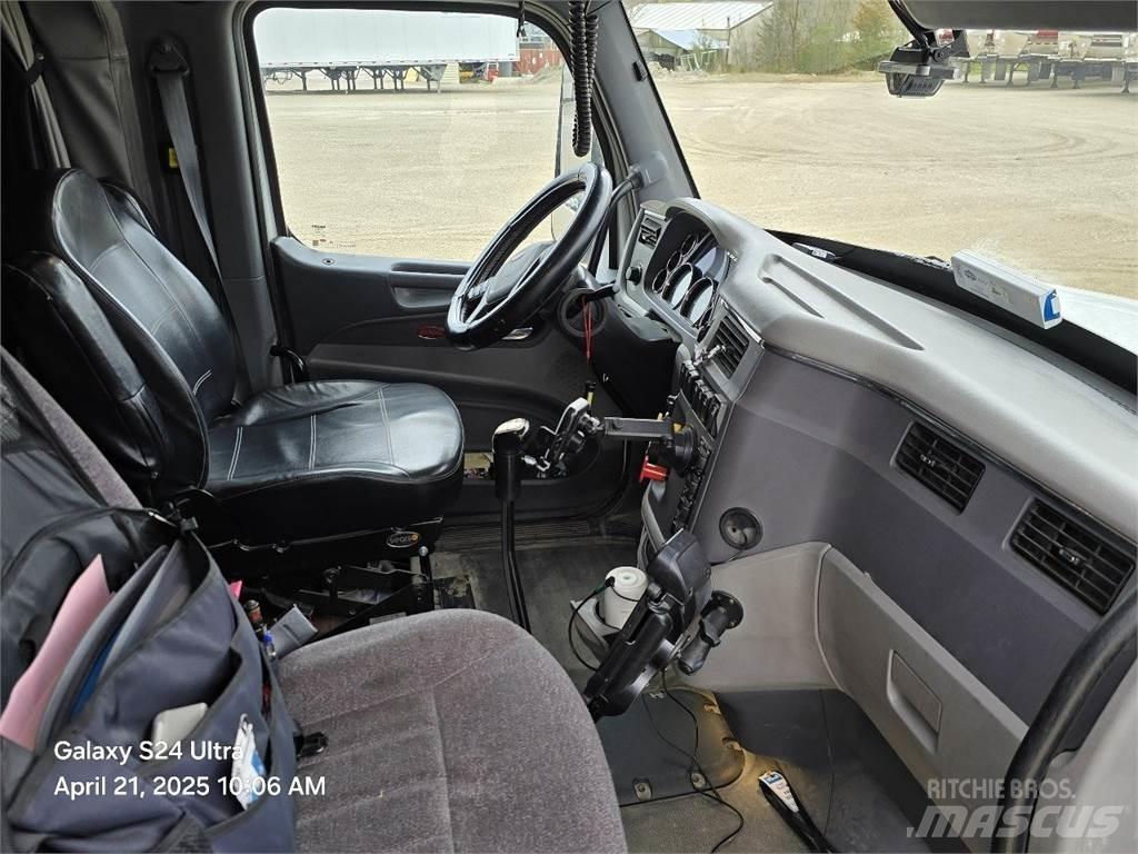 Peterbilt 567 Nyergesvontatók