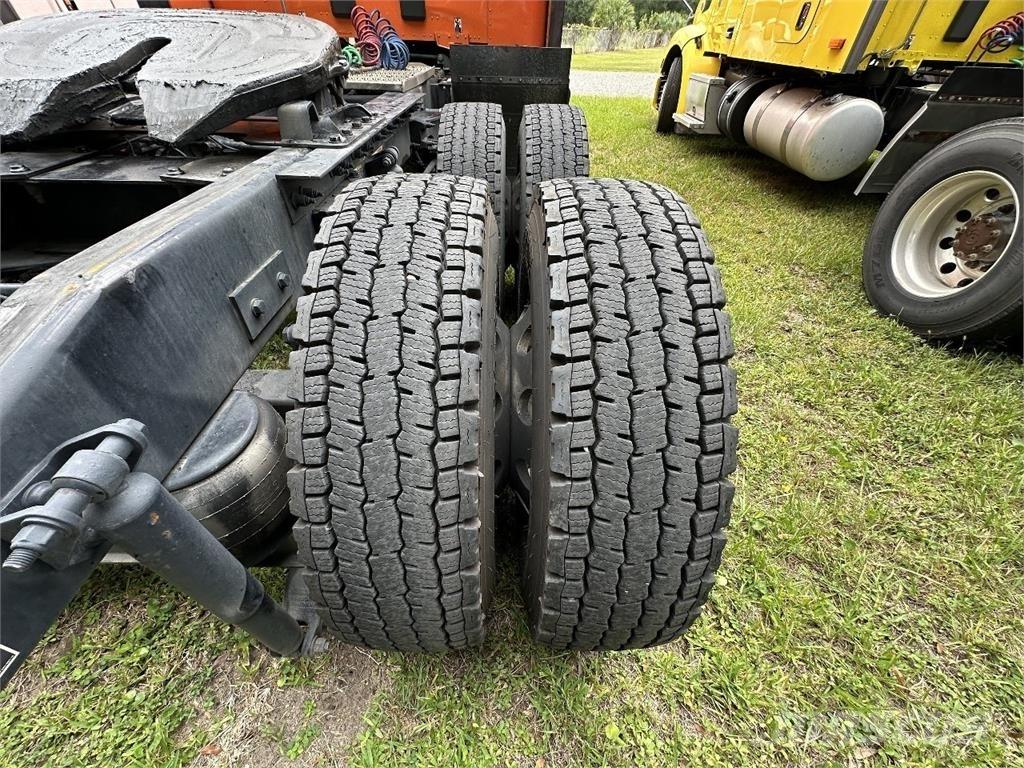 Peterbilt 579 Nyergesvontatók