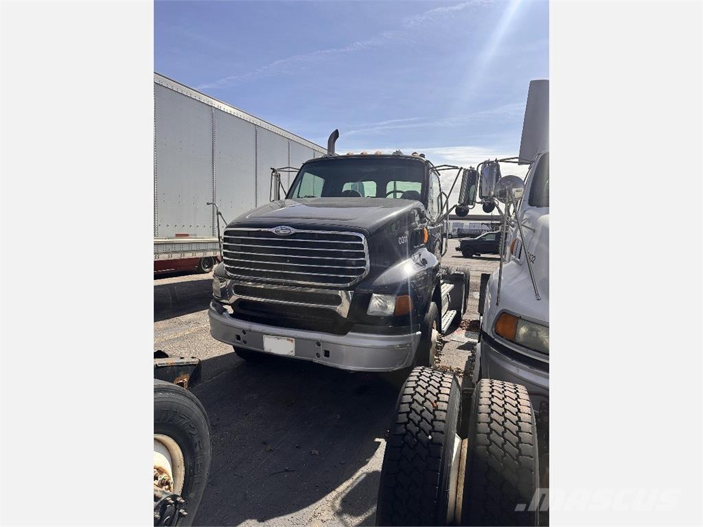 Sterling A9500 Nyergesvontatók