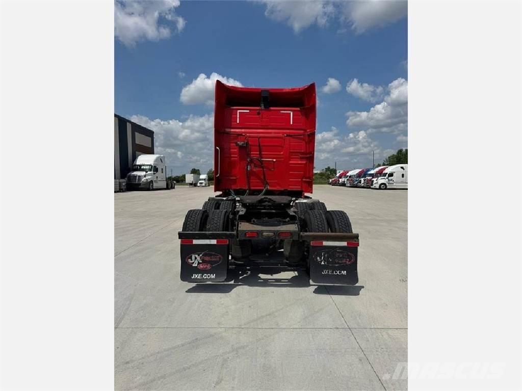 Volvo VNL 860 Nyergesvontatók