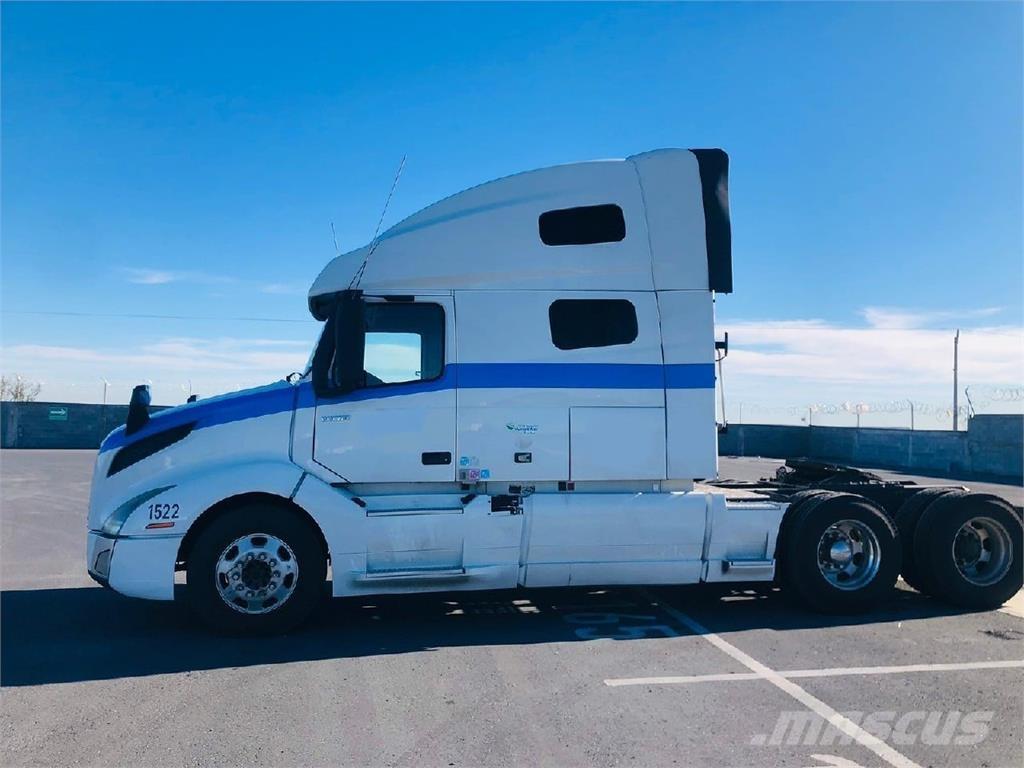 Volvo VNL64T760 Nyergesvontatók