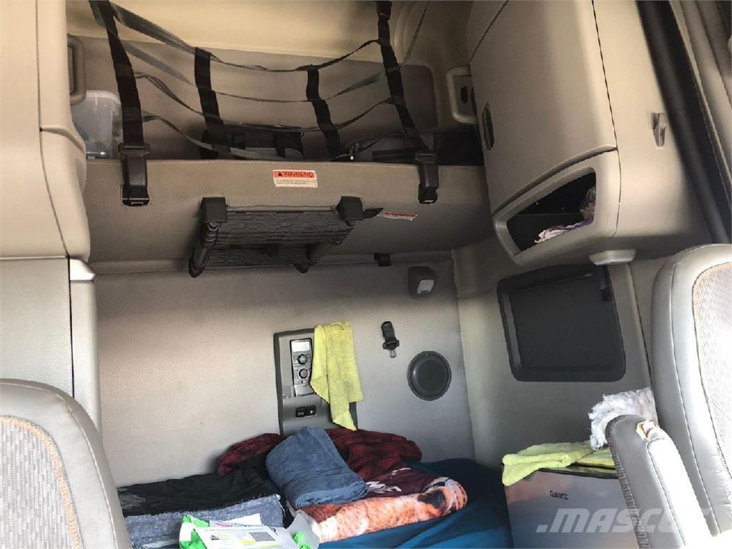 Volvo VNL64T760 Nyergesvontatók