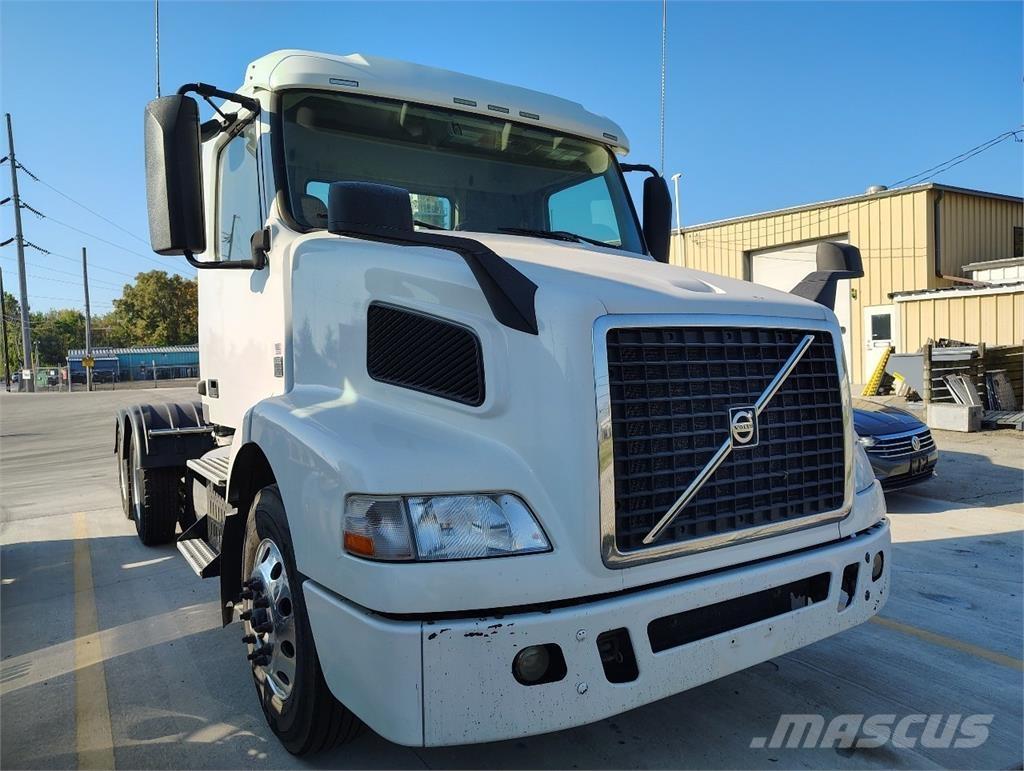 Volvo VNM64T200 Nyergesvontatók
