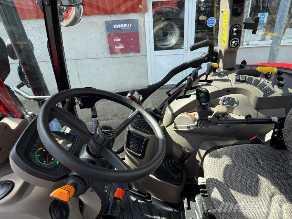 Case IH Farmall C 120 Traktorok