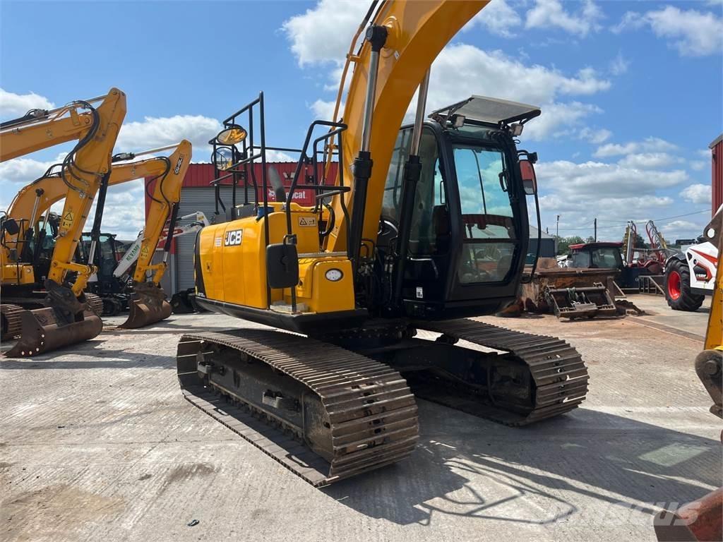 JCB JS130 LC Lánctalpas kotrók