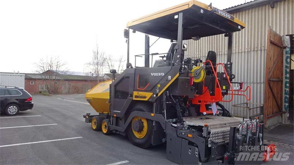  P6870D P6870D Aszfalt terítõ gépek