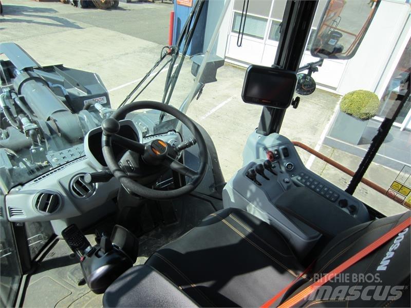 Develon DL380-7 Gumikerekes homlokrakodók