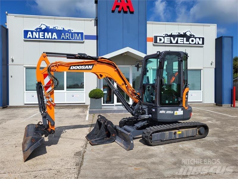 Develon DX35z-7 Mini kotrók < 7t