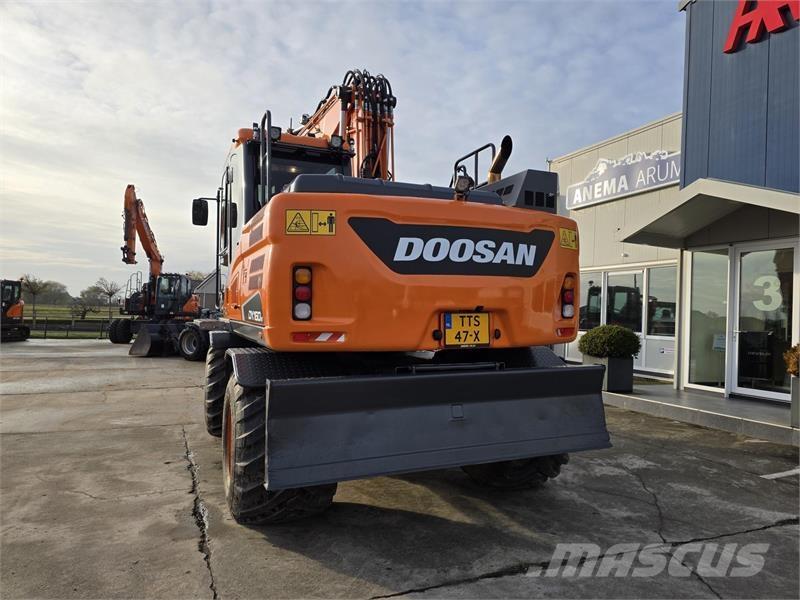 Doosan DX160W-5 Gumikerekes kotrók