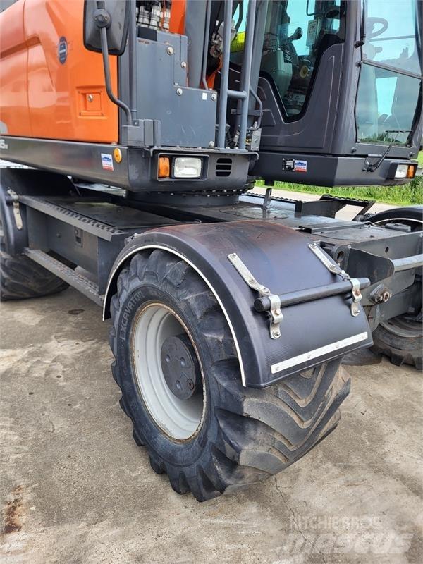 Doosan DX165W-5 Gumikerekes kotrók