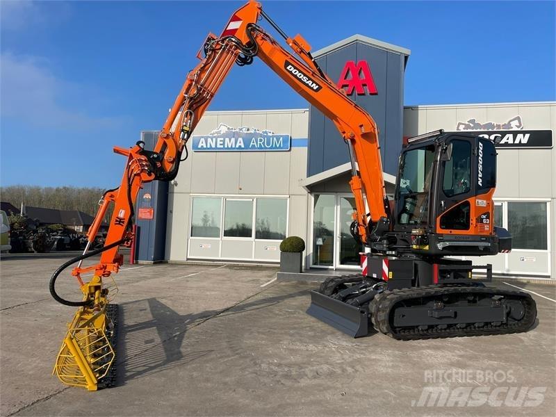 Doosan DX63-3 Közepes (midi) kotrók 7 t - 12 t