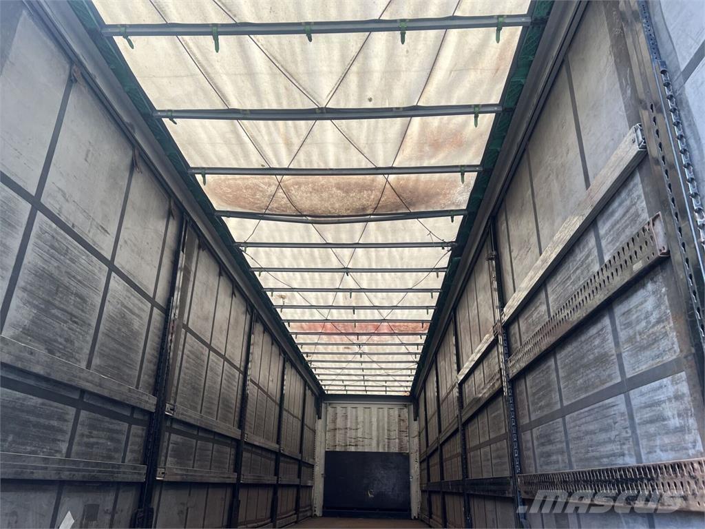 Krone  Elhúzható ponyvás félpótkocsik