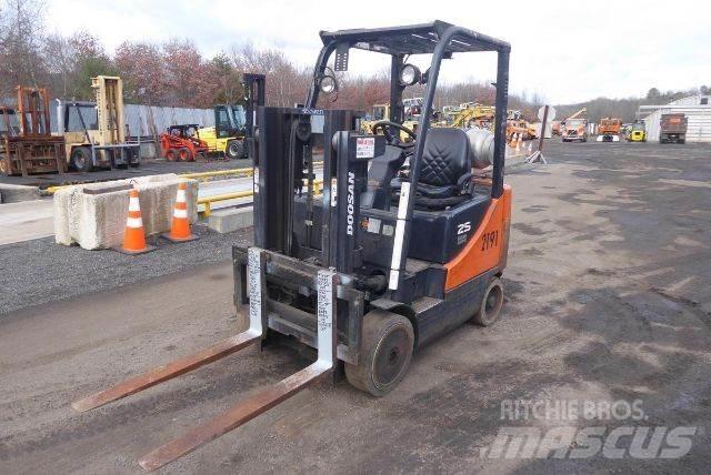Doosan GC25P-5 Targoncák-Egyéb