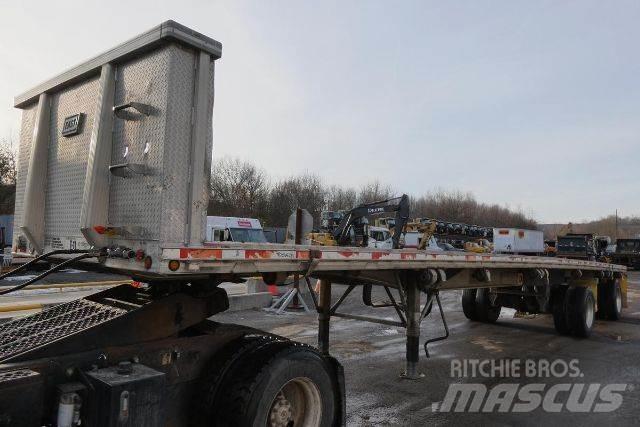 East Mfg FLATBED Platós / Ponyvás pótkocsik