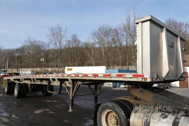East Mfg FLATBED Platós / Ponyvás pótkocsik
