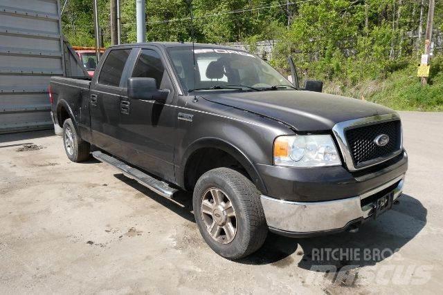 Ford F150 XLT Kis teherszállító/Platós kocsi