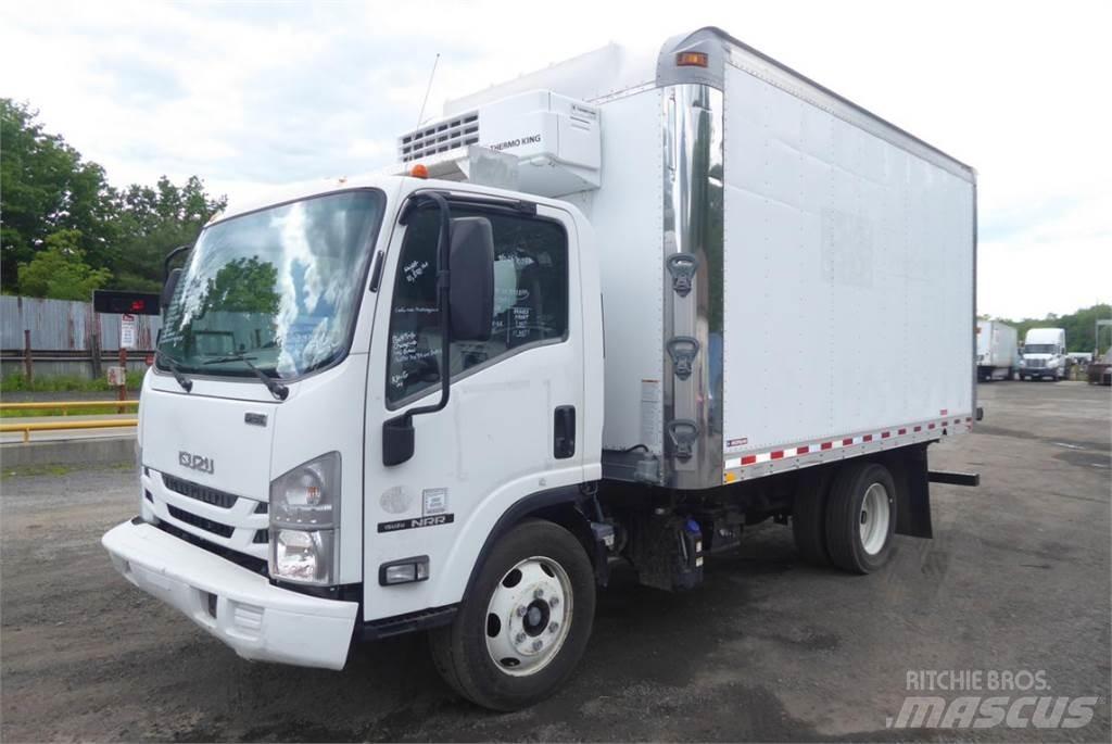 Isuzu NPR Dobozos teherautók